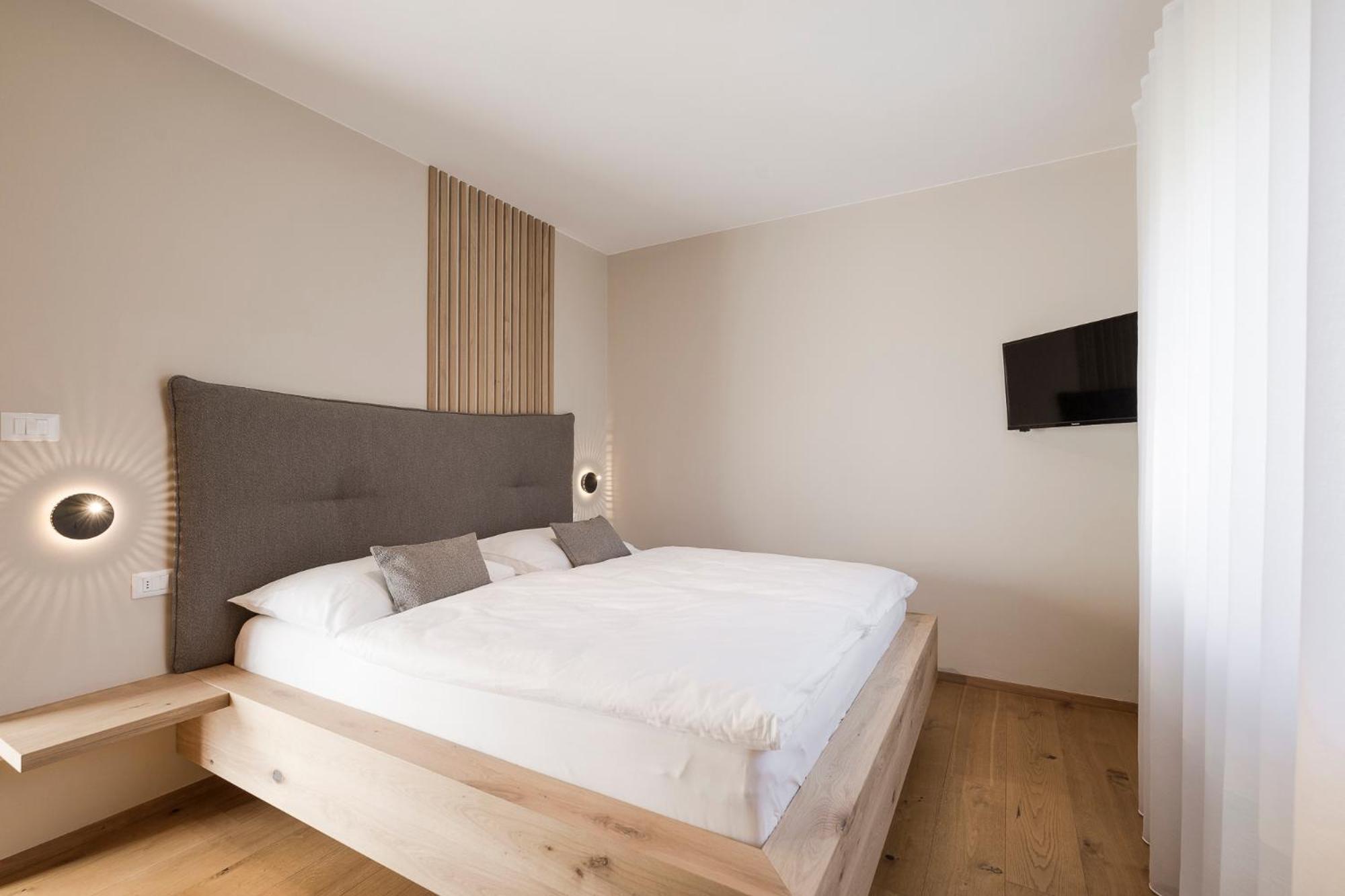 Boutique Hotel Wiesenhof - Adults Only Lana Zewnętrze zdjęcie